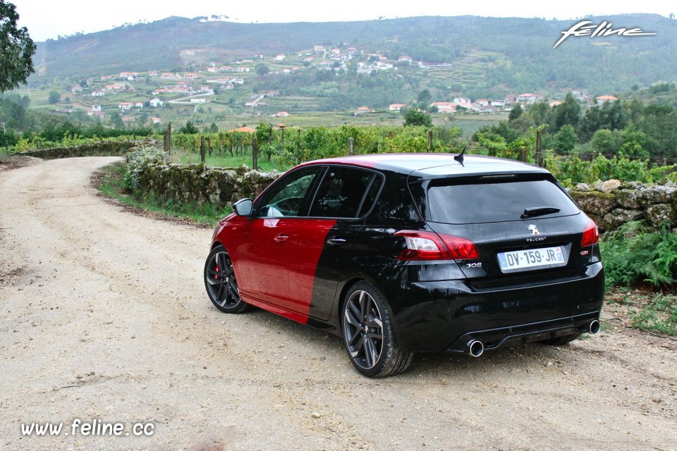 Photo essai Peugeot 308 GTi by Peugeot Sport (2015) - 1.6 THP 27