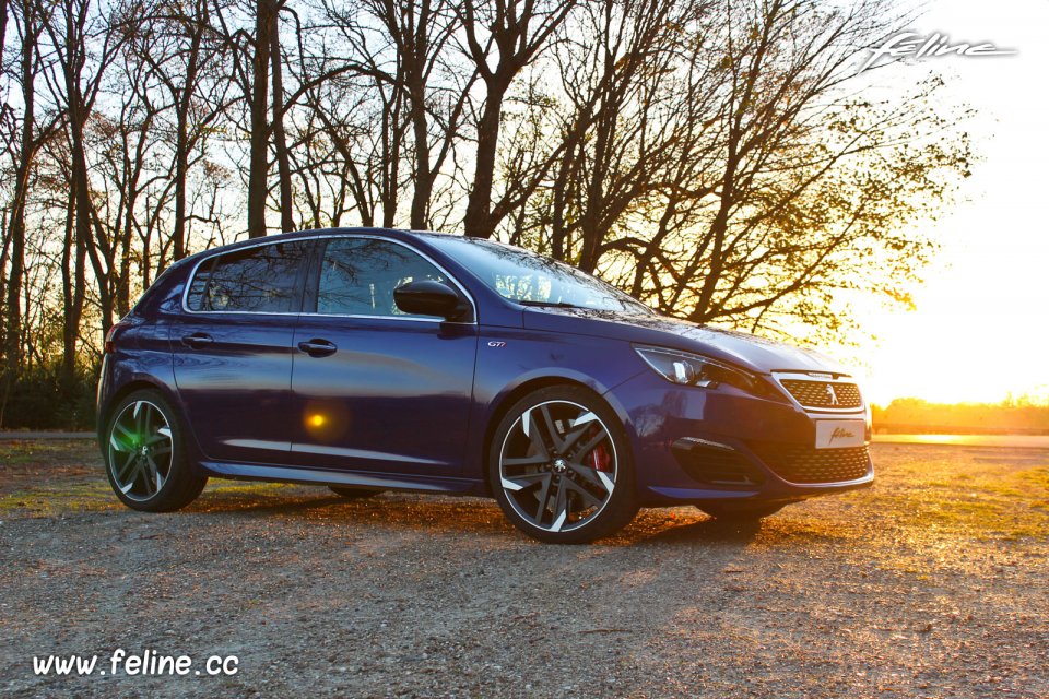 Vidéo : essai de la Peugeot 308 GTi by Peugeot Sport sur circuit