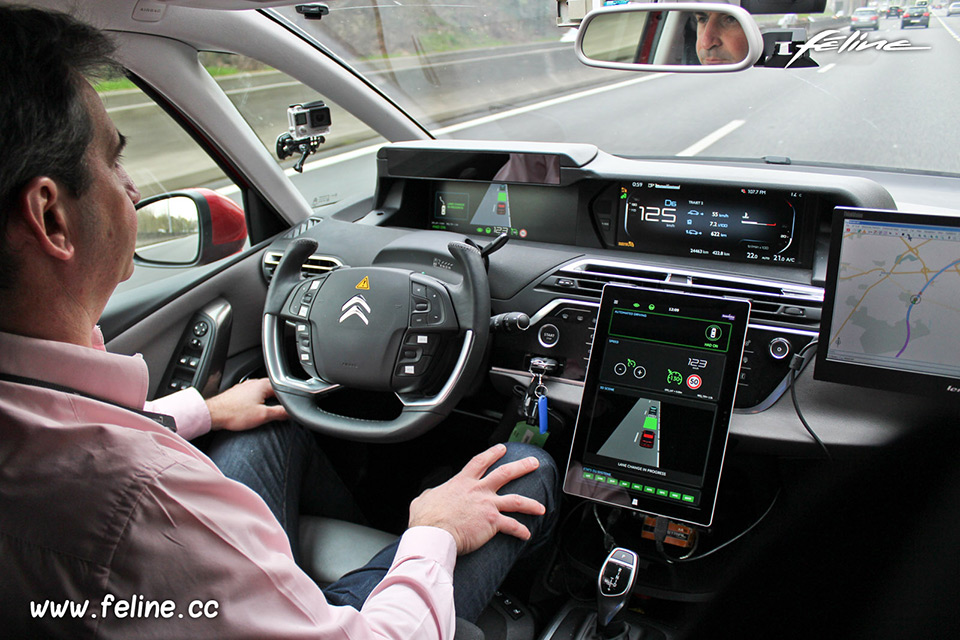 Photo essai voiture autonome Groupe PSA Peugeot Citroën (2016)