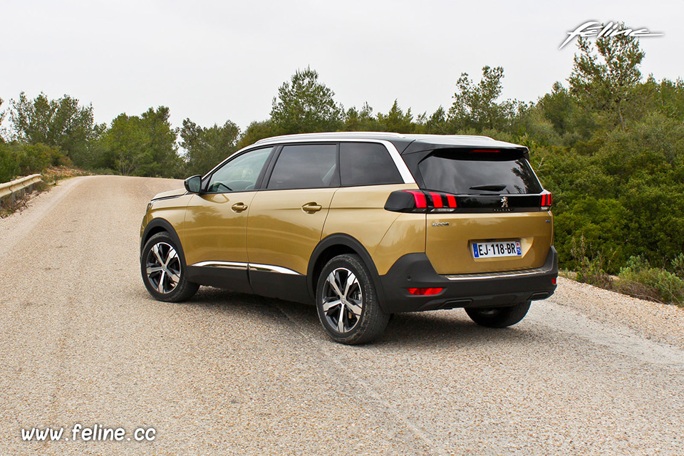 Photo essai Peugeot 5008 II (2017)