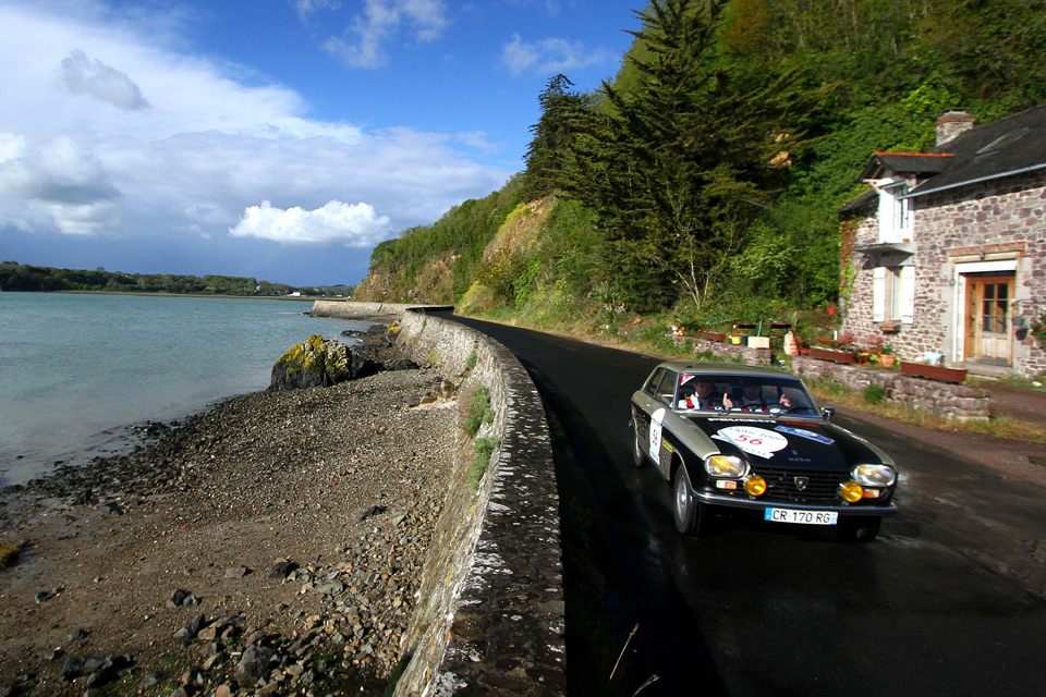 Photo Peugeot 204 Coupé - Tour Auto 2017