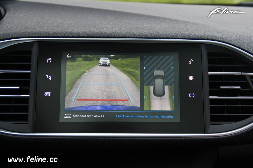 Photo écran tactile nouvelle Peugeot 308 II restylée (2017)