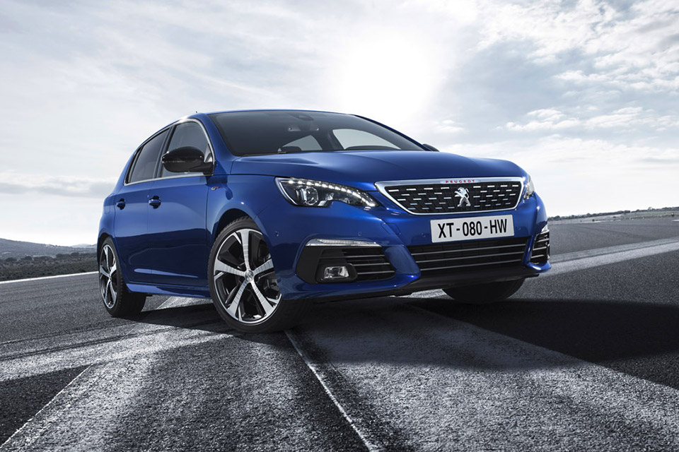 La nouvelle Peugeot 308 GT s'offre 225 chevaux !