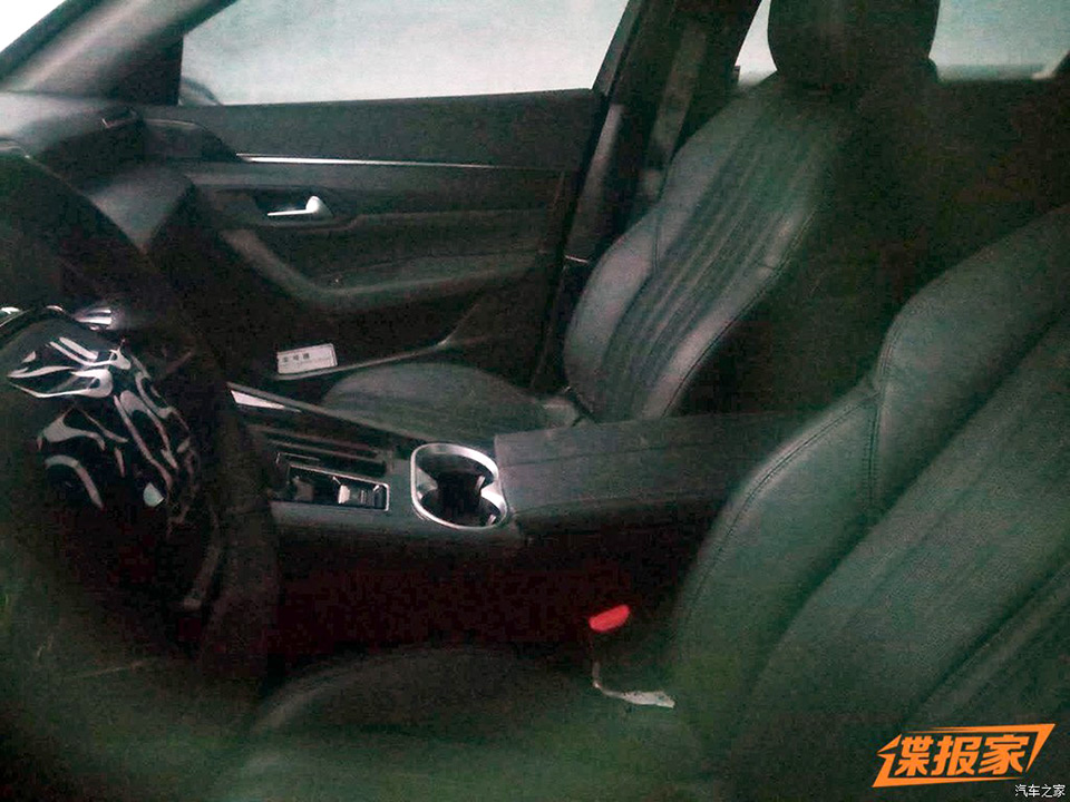 Photo intérieur cuir nouvelle Peugeot 508 II Chine (2018)