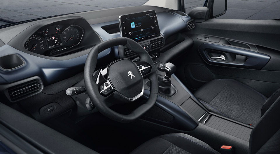 Photo intérieur i-Cockpit Peugeot Rifter
