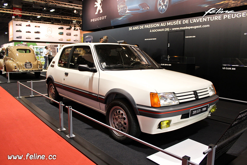 Photo Peugeot 205 GTi - Salon Rétromobile 2018