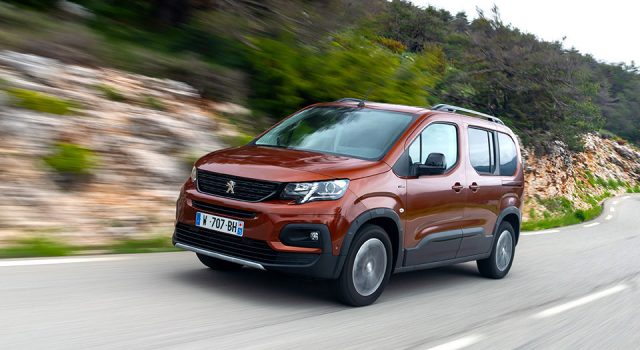 Photos officielles des essais du nouveau Peugeot Rifter