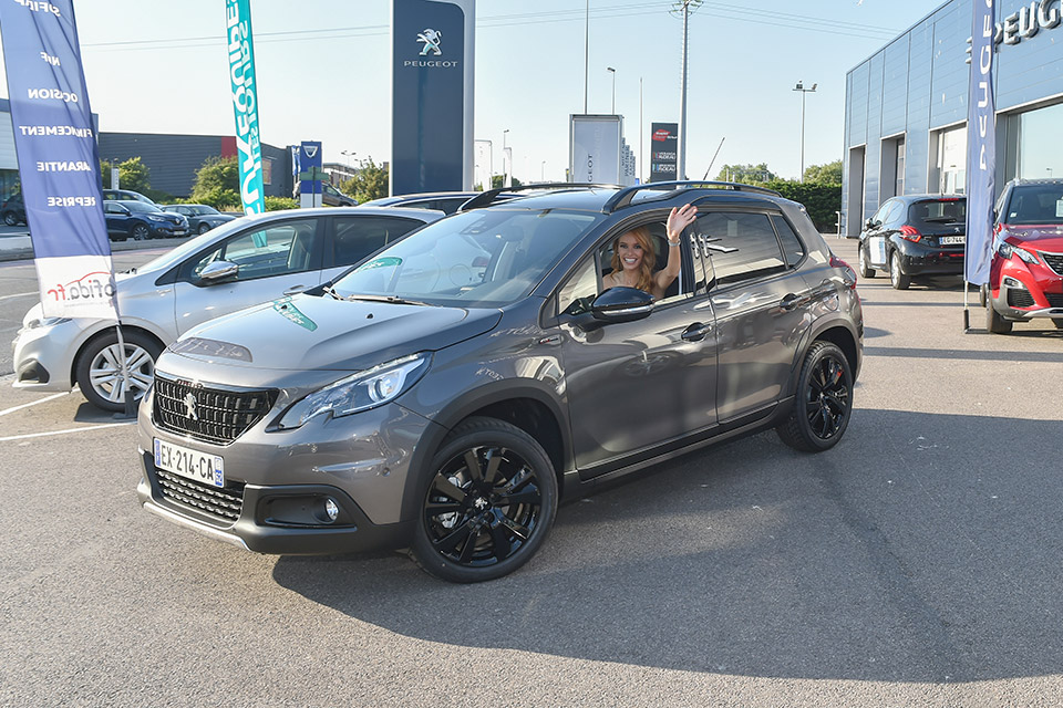 Maëva Coucke, Miss France 2018 et sa Peugeot 2008 !