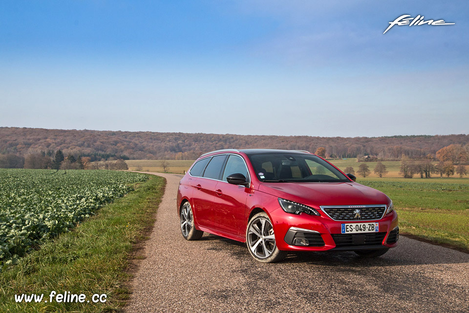 Photo essai Peugeot 308 GT SW PureTech 225 EAT8