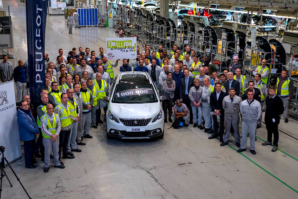 La millionième Peugeot 2008 a été fabriquée à Mulhouse !