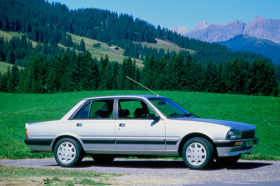 Photo Peugeot 505 Berline V6 (1987)