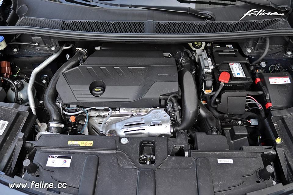 Photo moteur essence 1.6 PureTech 180 Peugeot 5008 (2019)