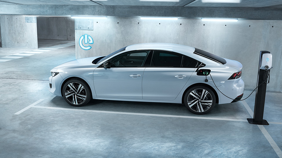 Tarifs nouvelle Peugeot 508 et 508 SW HYbrid