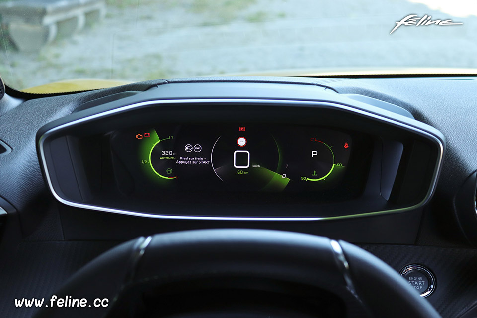 Photo combiné i-Cockpit 3D nouvelle Peugeot 208 II (2019)