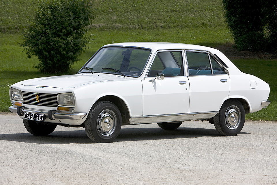 Photo Peugeot 504 Berline – Voiture de l’Année 1969 – Car Of The Year