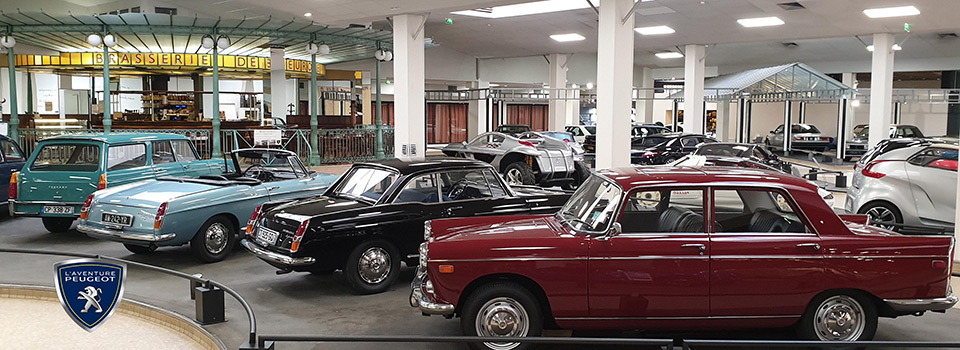 Photo : exposition Peugeot 404 au Musée de l’Aventure Peugeot (2020)