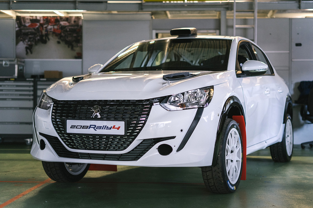 Les débuts de la Peugeot 208 Rally 4 en compétition