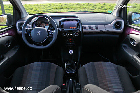 Essai comparatif Peugeot 108 et Renault Twingo 3 