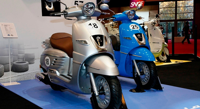 Le Peugeot Django au Salon Moto, Scooter, Quad de Paris 2013