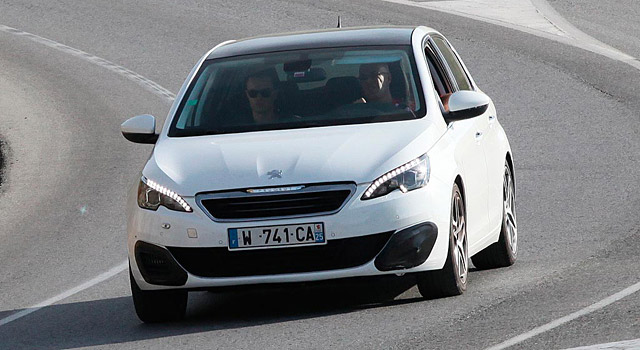 Nouvelle Peugeot 308 GTi II : les photos espion du premier mulet !