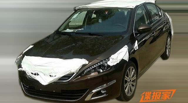 La nouvelle Peugeot 408 II Chine se dévoile...