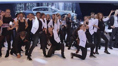 Photo of Vidéo : Flashmob sur le stand Peugeot du Mondial de Paris 2014