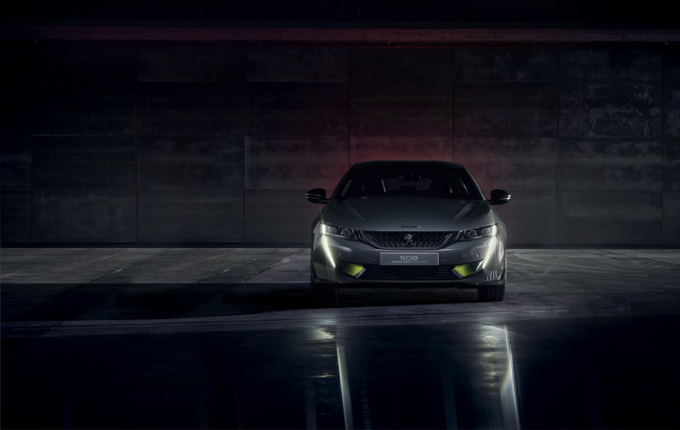 Photo signature lumineuse 508 Peugeot Sport Engineered Concept (