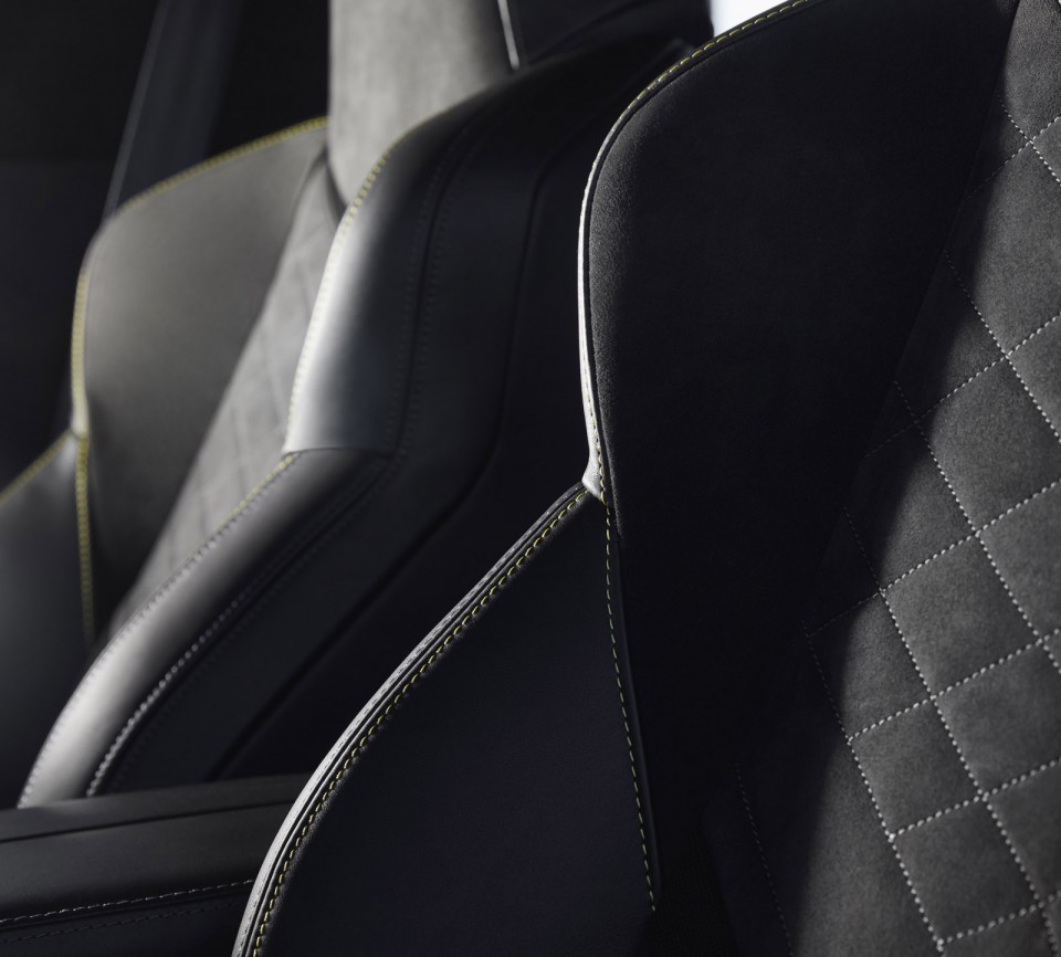Photo sièges cuir Alcantara 508 Peugeot Sport Engineered Concep