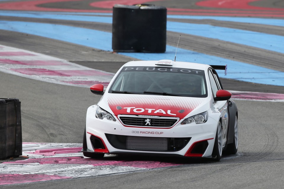 Photo Peugeot 308 R HYbrid, 308 GTi et 308 Racing Cup - Castelle