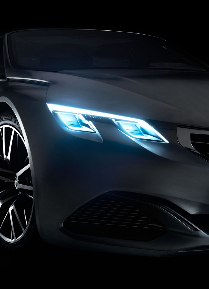 Photo phare avant Peugeot Exalt Concept (2014)