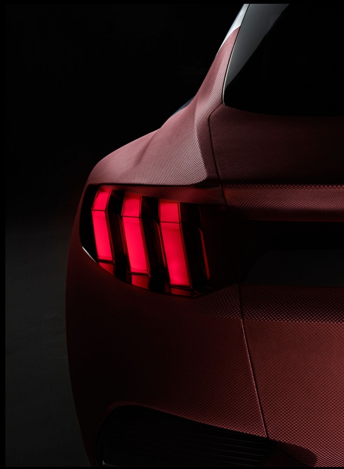 Photo feu arrière LED Peugeot Exalt Concept (2014)