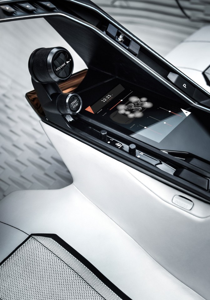 Photo détail console centrale Peugeot Fractal Concept Car (2015