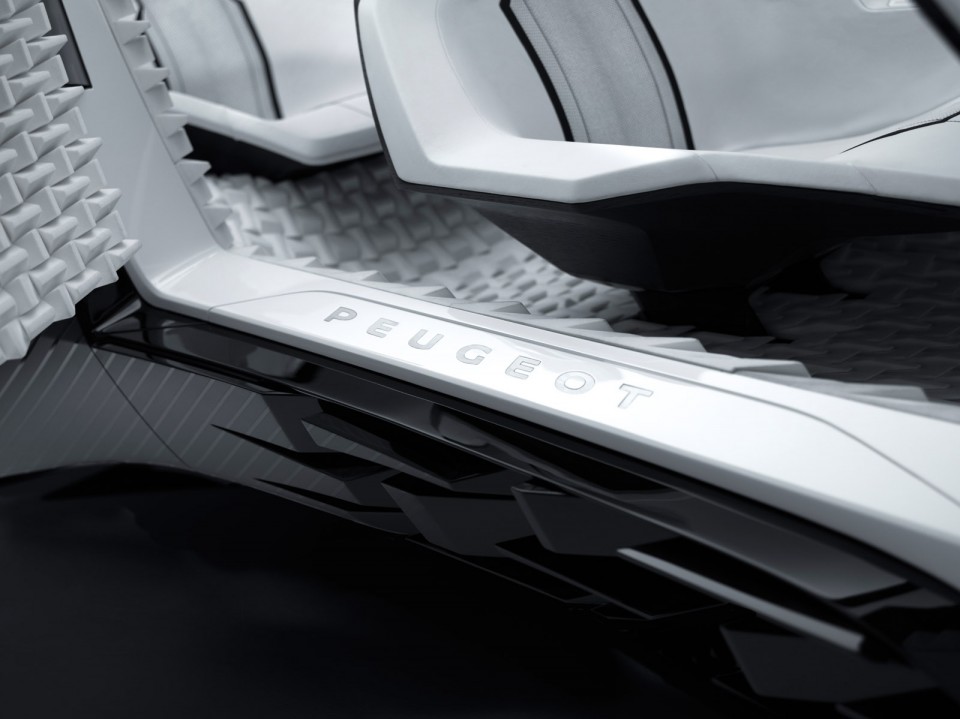 Photo seuil de porte Peugeot Fractal Concept Car (2015)