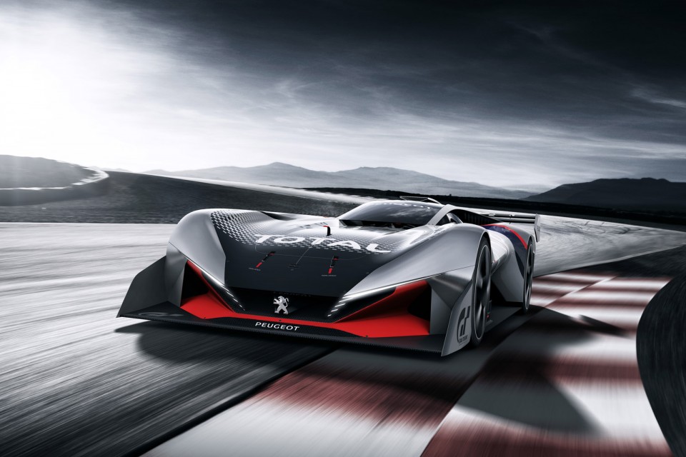 Photo 3/4 avant dynamique Peugeot L750 R HYbrid Vision Gran Turi