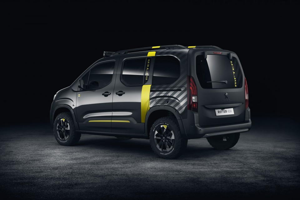 Photo 3/4 arrière Peugeot Rifter 4x4 Concept Car 2018