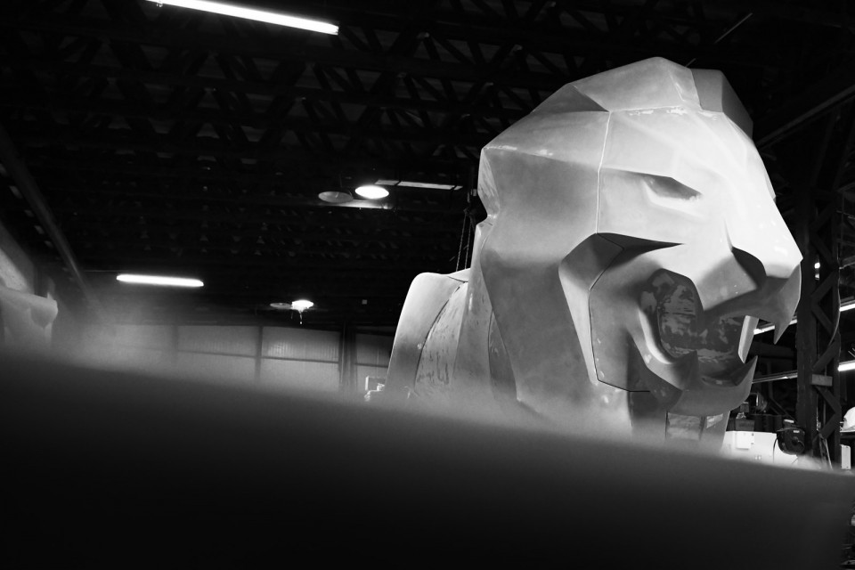 Photo Making Of Lion Monumental Peugeot (2018)