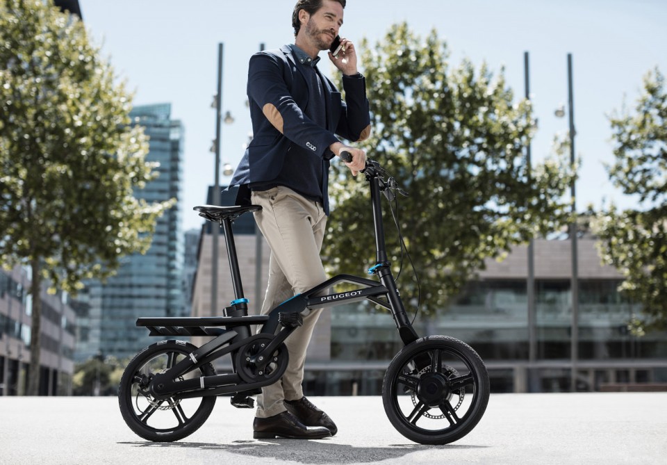 Photo officielle vélo Peugeot eF01 (2016)