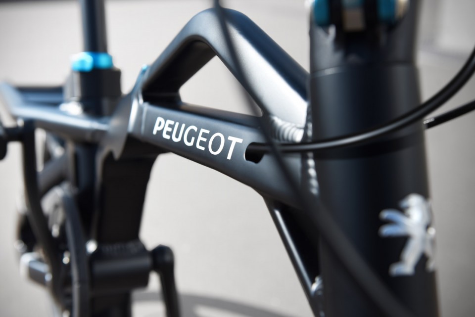 Photo officielle vélo Peugeot eF01 (2016)