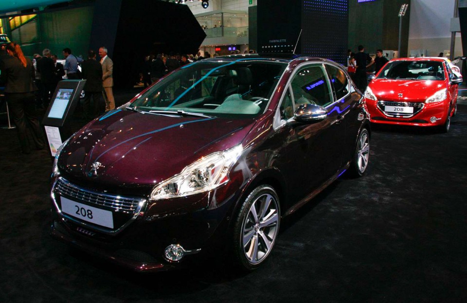 Photo Peugeot 208 GTi et 208 XY - Salon de Francfort 2013 - 1-001