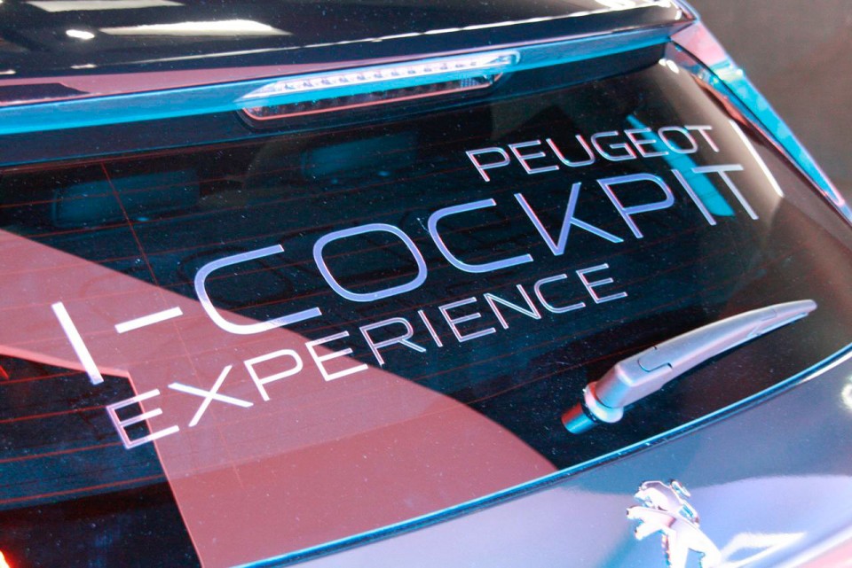 Photo lunette arrière hayon nouvelle Peugeot 308 II - Salon de Francfort 2013 - 1-030