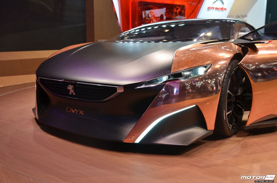 Photo bouclier avant Peugeot Onyx Concept Car - Salon de Francfort 2013 - 2-002