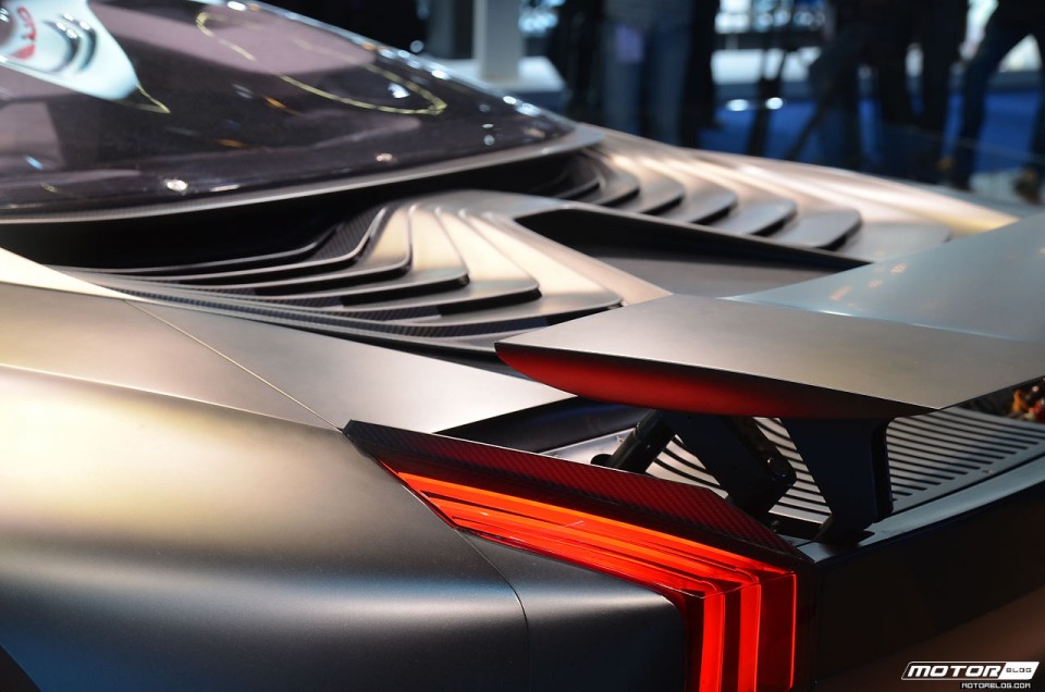 Photo détail becquet Peugeot Onyx Concept Car - Salon de Francfort 2013 - 2-009