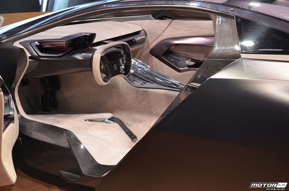 Photo intérieur Peugeot Onyx Concept Car - Salon de Francfort 2013 - 2-014