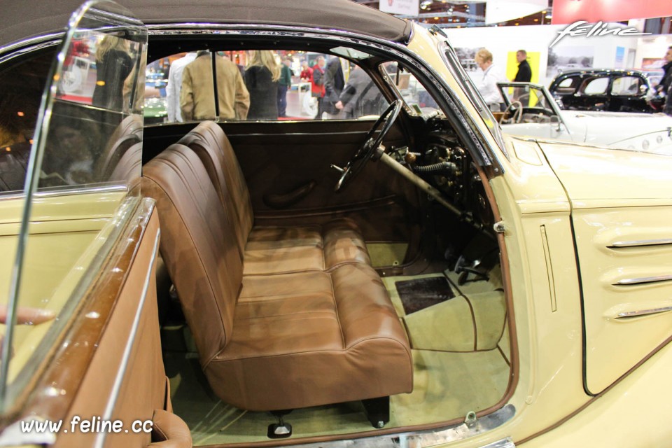 Intérieur Peugeot 402 B coach décapotable (1939) - Salon Rétromobile 2014