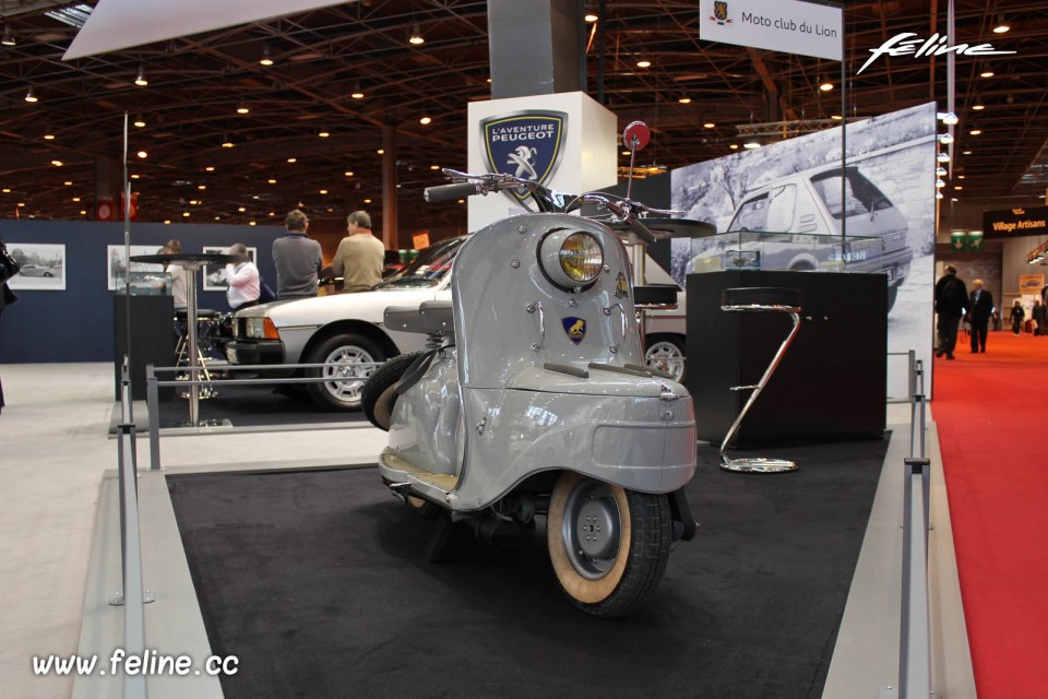 Photo Peugeot S 57 B (1955) - Salon Rétromobile 2014