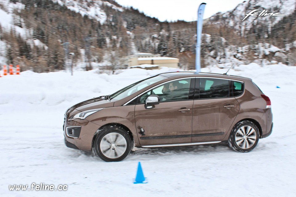 Peugeot 3008 HYbrid4 Rich Oak - Peugeot Winter Experience 2014