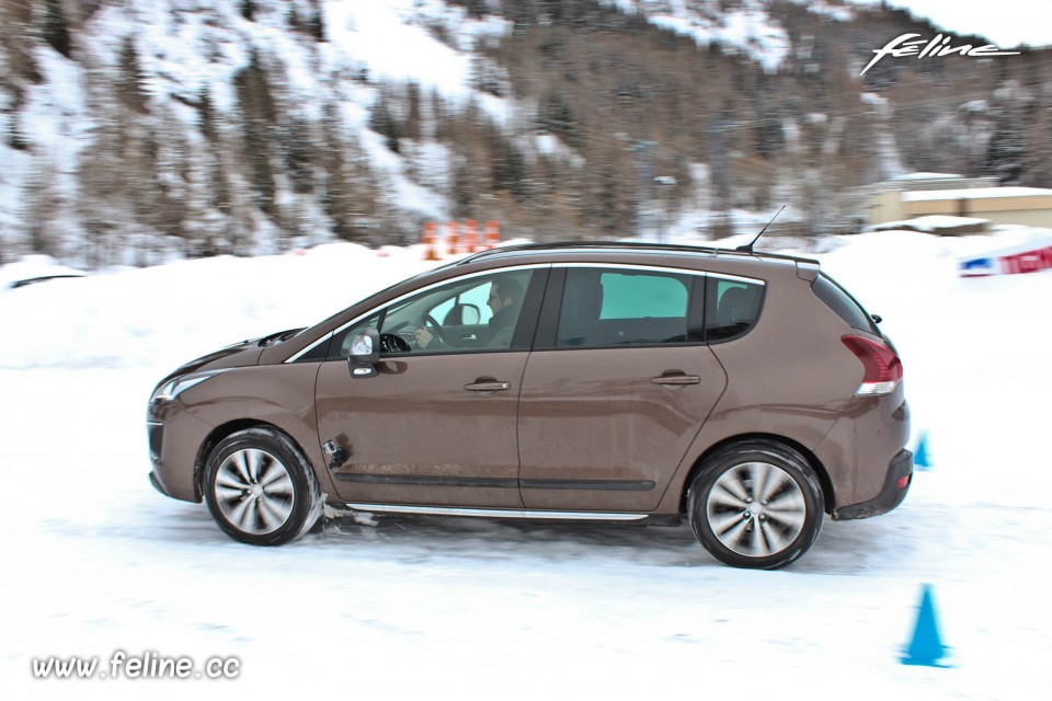 Peugeot 3008 HYbrid4 Rich Oak - Peugeot Winter Experience 2014