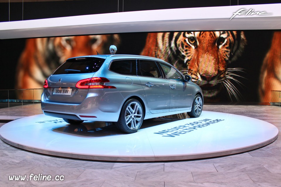 Photo Peugeot 308 SW II Gris Artense - Salon de Genève 2014
