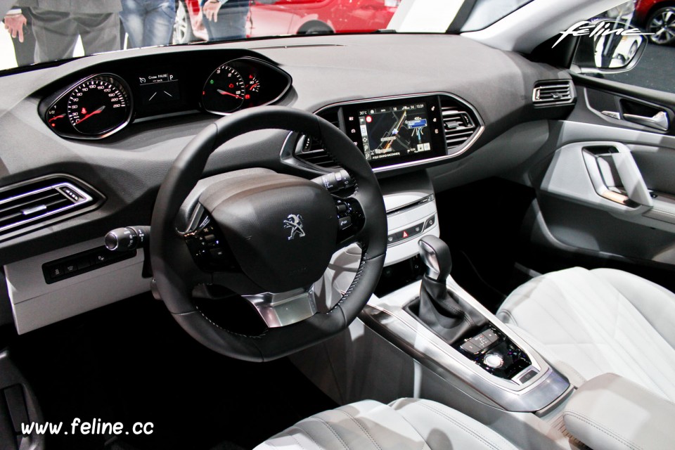 Photo Peugeot 308 SW II - Salon de Genève 2014
