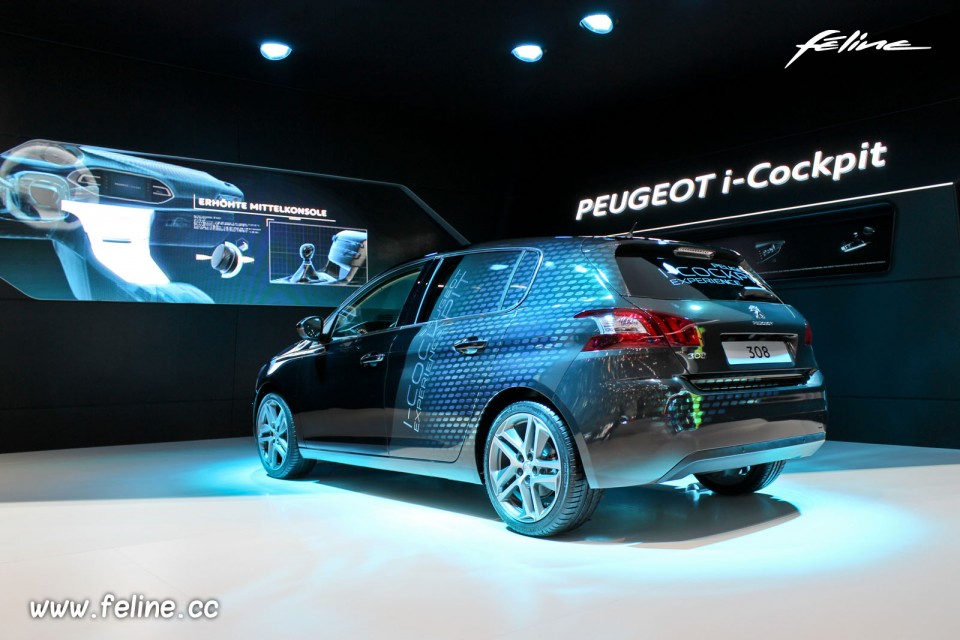 Photo Peugeot 308 II Noir Perla Nera - Salon de Genève 2014